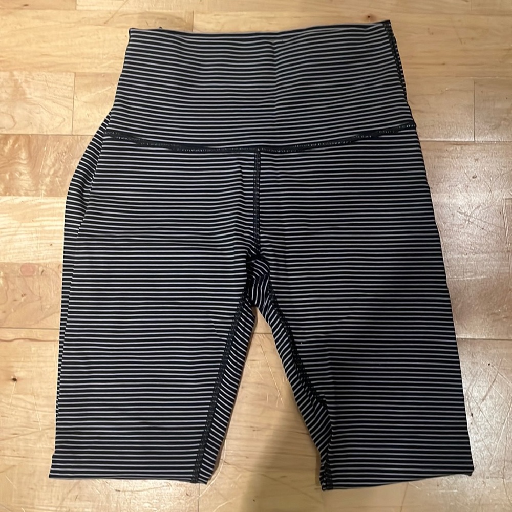 Lululemon size 4 leggings
